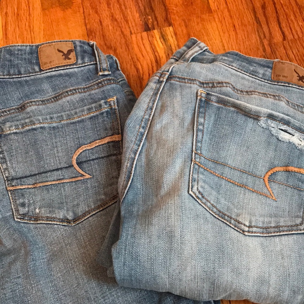 BUNDLE 2 pairs of size 2 AE jeans